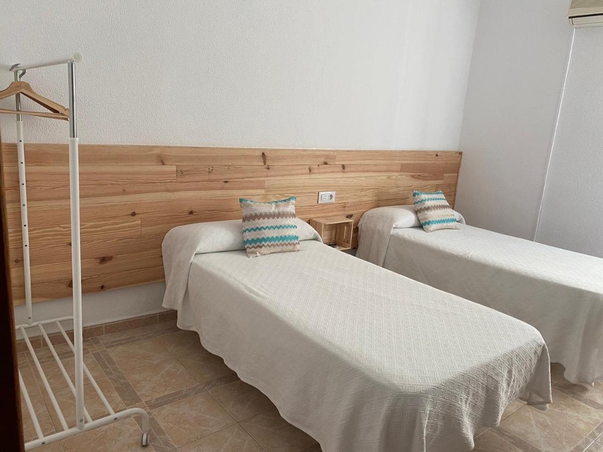 Hostal Barbate Exterior photo